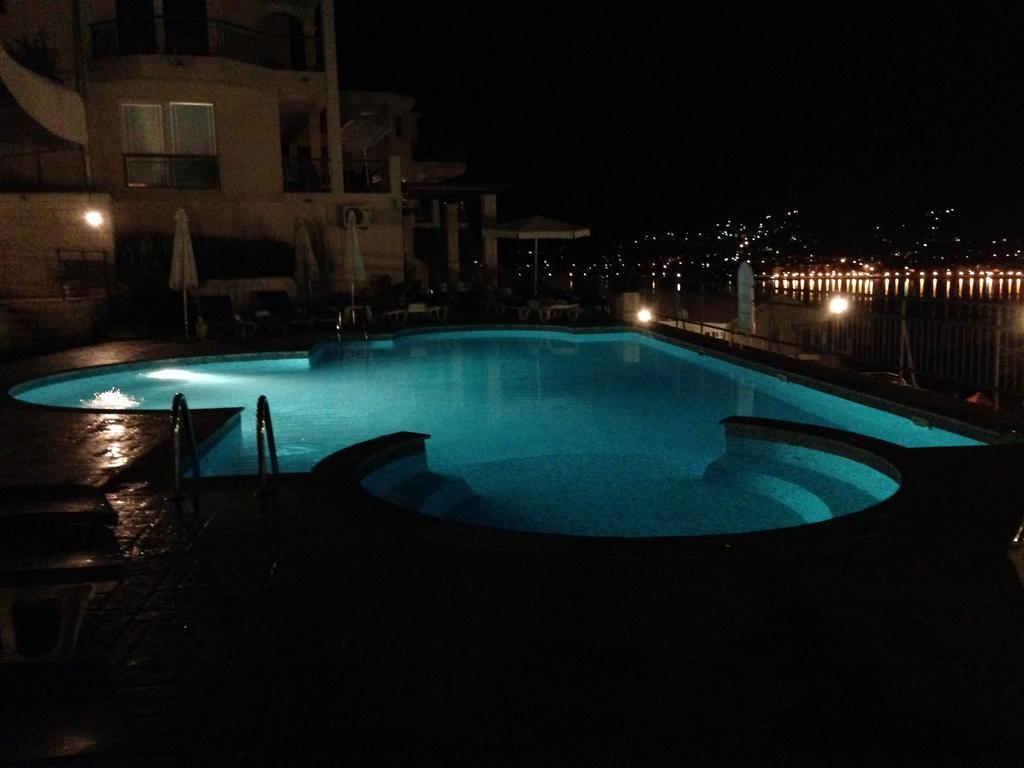 Apartment Fjord Waterfront Котор Екстер'єр фото