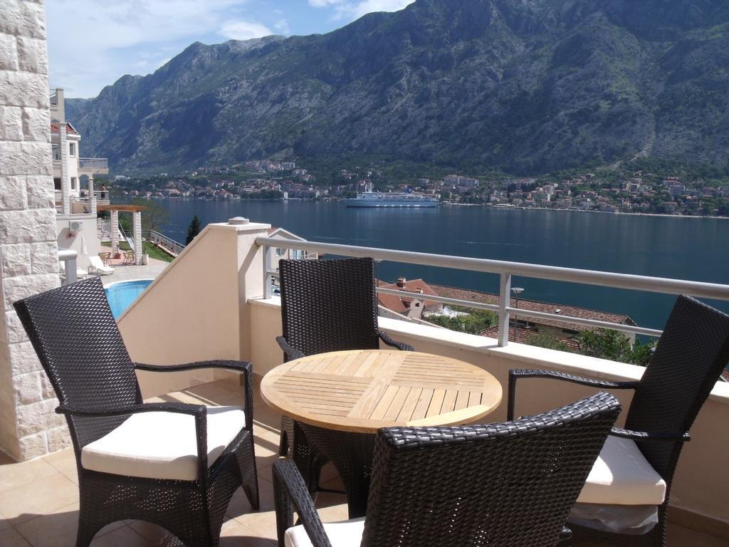 Apartment Fjord Waterfront Котор Екстер'єр фото